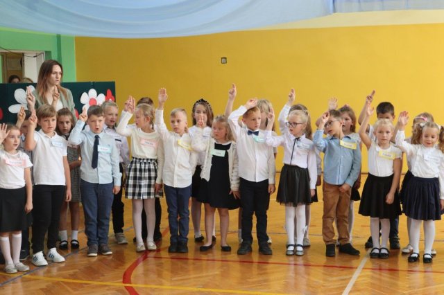 b_1024_768_0_00_images_2023_2024_WYDARZENIA_Rozpoczecie_374182642_766113711983246_654292135828664128_n